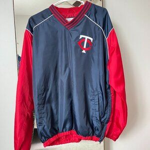 2/$40 🌟 Men's Twins Embroidered Lightweight Jacket